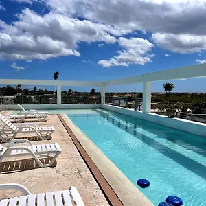 5* Hotel Atlantico Suites - Rooftop Pool, Bars & Club
