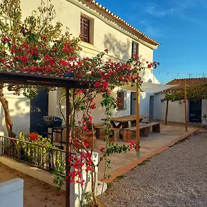 Serrato Bed & Breakfast Colmenar