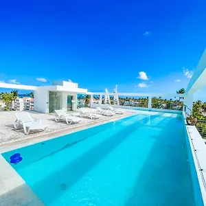 5* Hotel Ducassi Sol Karibe Tropicana Rooftop Pool Wifi Beach & Spa